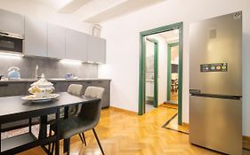 Tintori Apartment